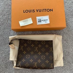 Louis Vuitton toiletry 19 BRAND NEW
